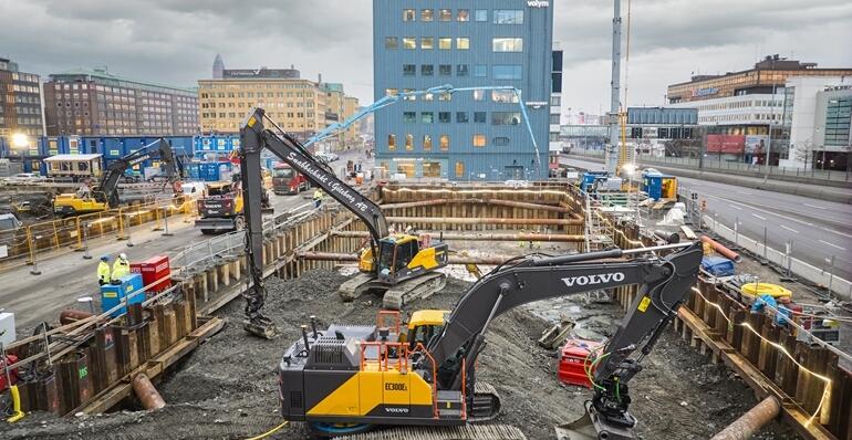 Volvo CE’s large 30-ton grid-connected electric excavator formed part of the Electric Worksite tests. Source: NCC, Joakim Kröger for Volvo