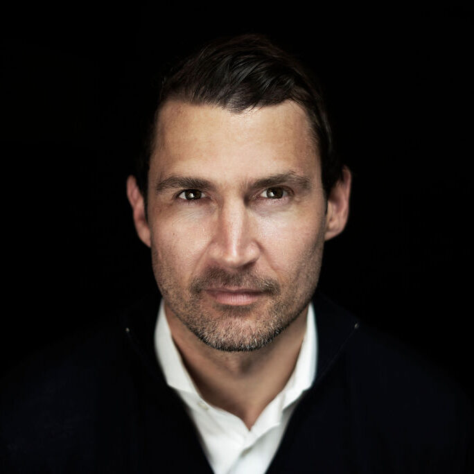 Headshot Adam Zobler